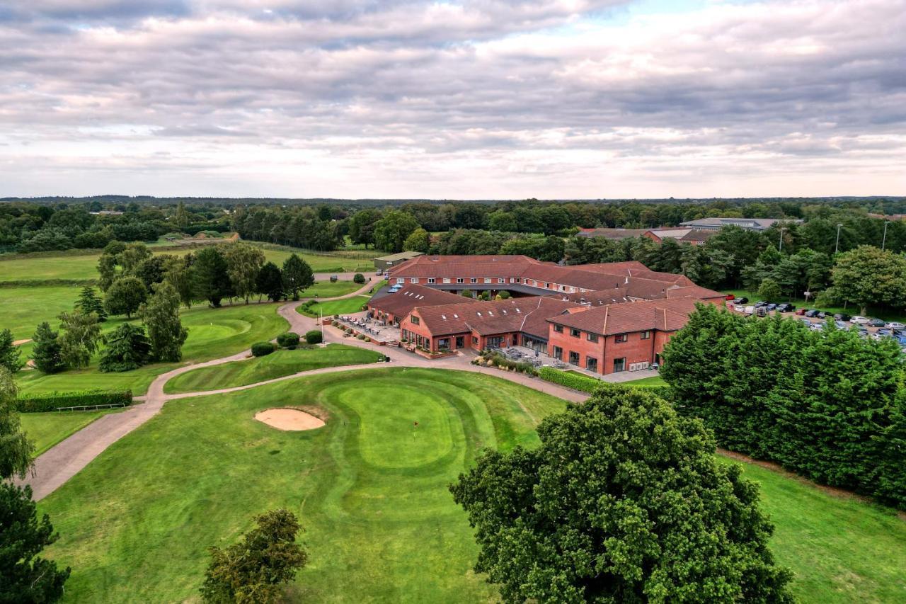 Wensum Valley Hotel Golf And Country Club Norwich Extérieur photo